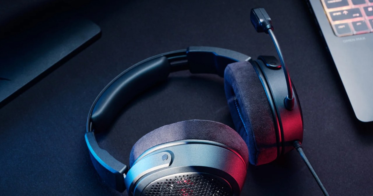 HyperX Cloud Alpha Air: обзор открытых игровых наушников с технологией Bass Tube